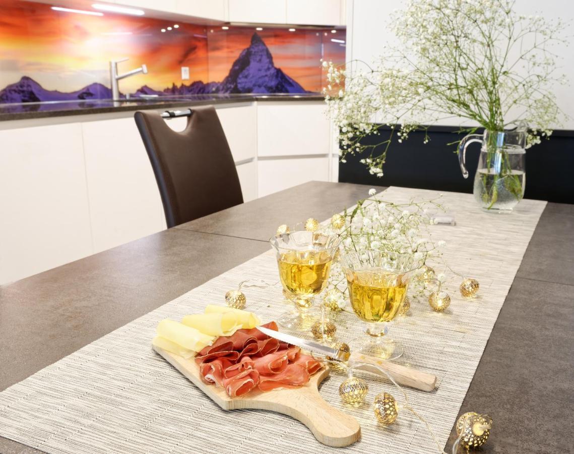 Appartement Au Centre De Церматт Экстерьер фото